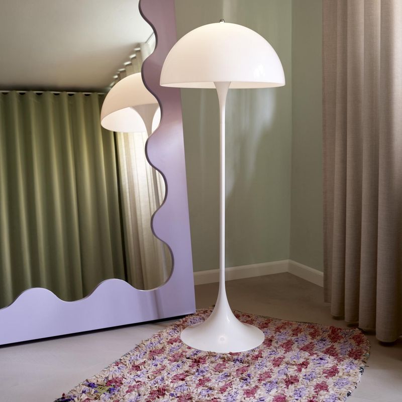 Louis Poulsen Panthella Gulvlampe, Hvit Opal
