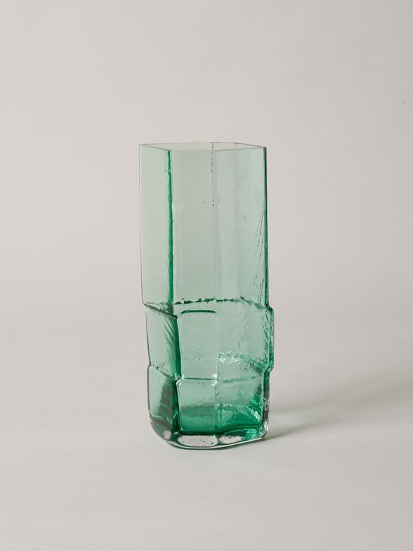 Ferm Living Muro Vase H30, Grønn