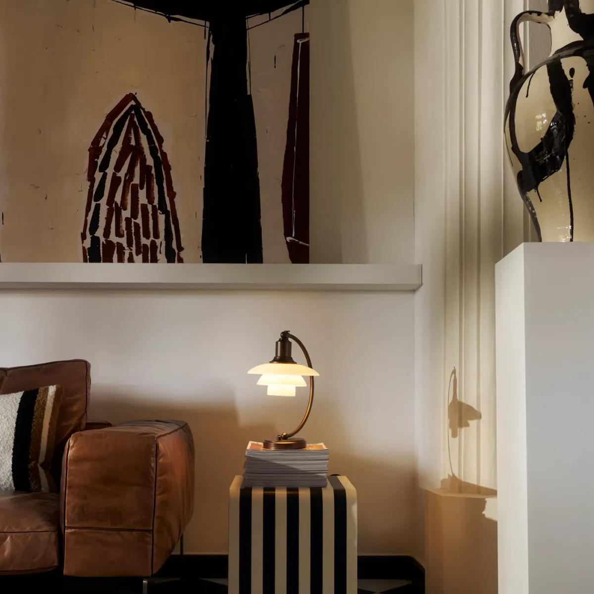 Louis Poulsen PH 2/2 Luna Aged Brass Opal Bordlampe