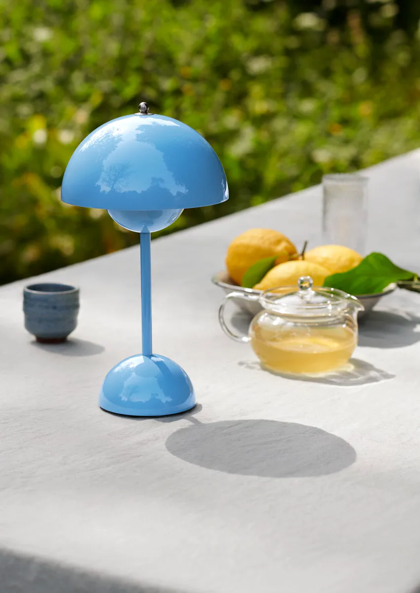 &Tradition Flowerpot VP9 Portabel Bord, Swim Blue