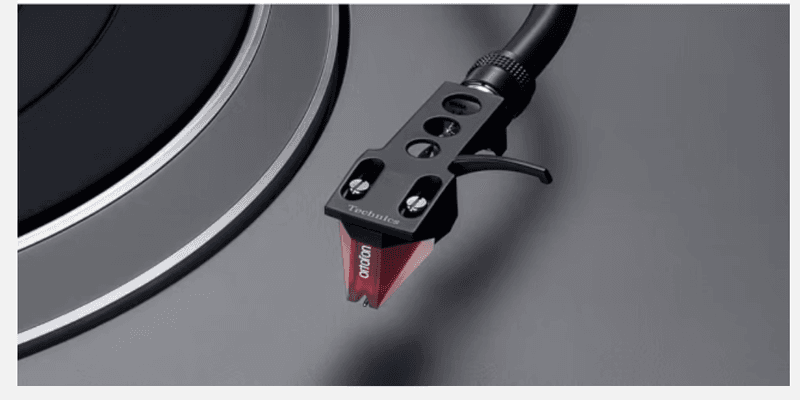 Technics SL-1500CS Forventes til lager ultimo oktober.